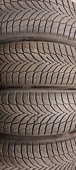 Predám 4ks jazdené zimné 215/65r16-98H Nexen