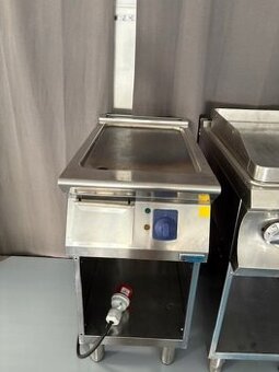 Grilovacia platňa Electrolux