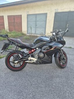 Predám kawasaki er6f 2010