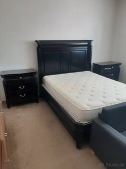 Postel 150x200 a 2x nočný stolík