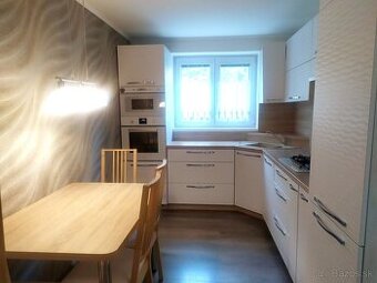 Na prenájom - 2 izb. byt HANDLOVÁ - 1