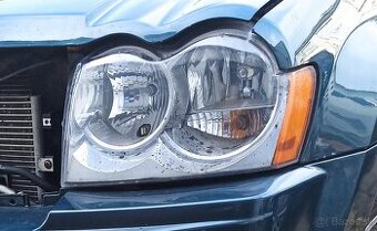 Ľavý svetlomet Jeep Grand Cherokee WK