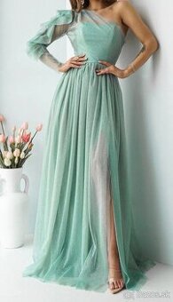 Mentolové spoločenské šaty 38/M