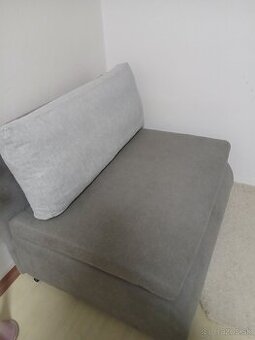 Rosťahovacie kreslo s uložným priestorom