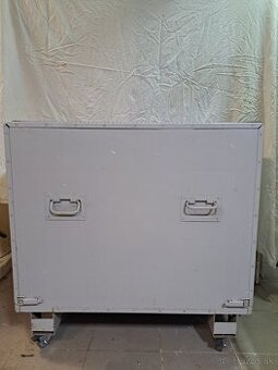 kuchynský robot M051