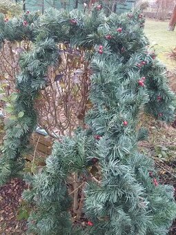 Vianočné čečinové girlandy a vence z umelej čečiny - 1