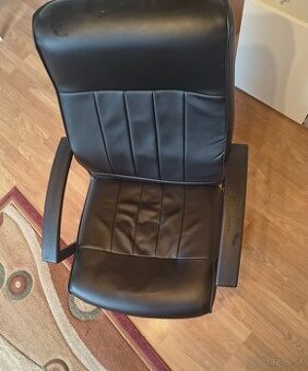 Kancelárska Stolička