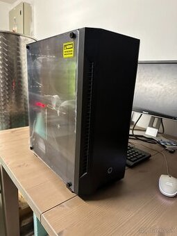 I5-11400f / RX 5700XT / 16GB RAM