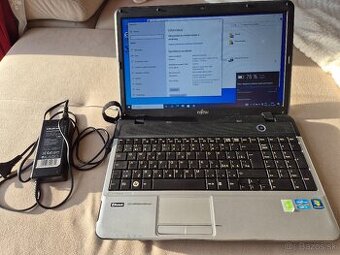 Fujitsu 15,6" - Intel i7, 4GB RAM, 500GB HDD, Win 7