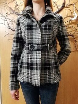 Dámsky prechodný káro kabát v. 36  zn. Pietro Filipi,