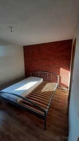 Komplet kovová posteľ 180x200cm, s roštami a matracmi
