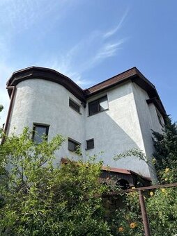 6 izbový rodinný dom v Podunajských Biskupiciach PREDAJ