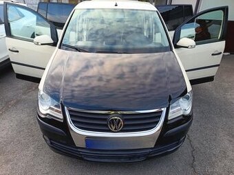 Ponúkam na predaj VW TOURAN 1,9 TDI 66kw, r.v. 2007