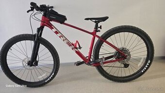Trek Marlin 8 gen3 Crimson, L