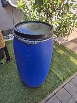 Predam 150L sud na vodu