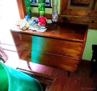 Retro skrinka na predaj