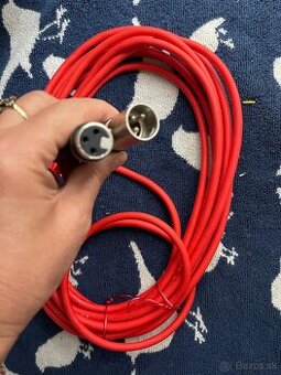 Kábel s konektorom samec a samica, dĺžka 6 metrov, nový.