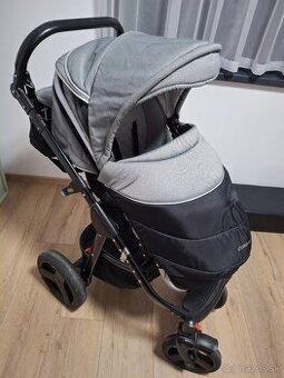 Predám kočík- trojkombinácia