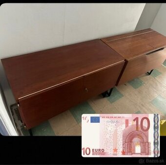 Darujem 2 drevené skrinky + 10€