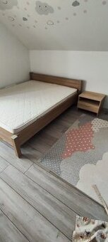 Manželská posteľ 180x200