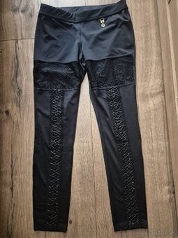 Čierne elegantne leginy