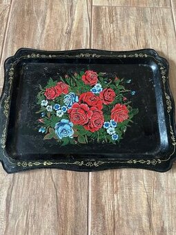 Maľovaný plechový podnos