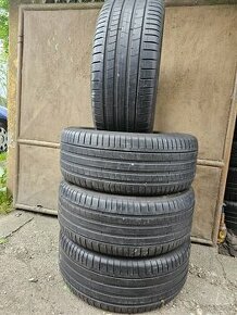 Predám 4-letné pneumatiky Pirelli P Zero 285/45 R21 - 1
