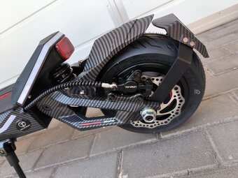 Elektricka kolobezka Teverun Fighter Mini Pro 2025 Carbon