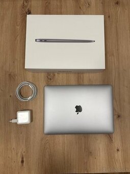 MacBook Air 13,3” (2020) - M1/8 GB RAM/256 GB - Space Grey