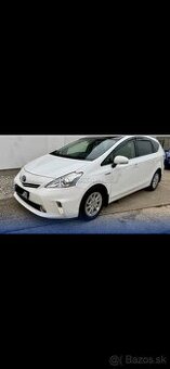 Toyota prius plus