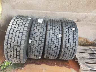 295/60 22.5