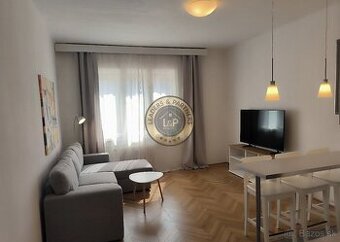 Moderný 2 izbový byt na prenájom, Laurinská - Staré Mesto