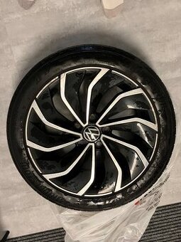 VW Golf8 originál kolesá