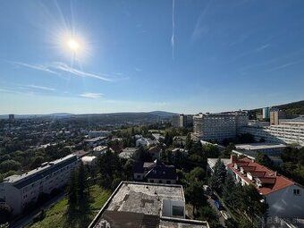 2i.byt 57m, Jelšová ul, Kramáre, širšie centrum, garáž, výhľ