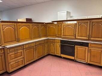 Prodám kuchyňskou linku Nobilia masiv