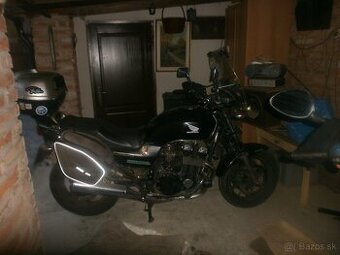 HONDA  CB  750 SEVEN  FIFTI