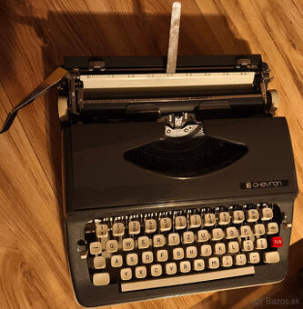 písací stroj Chevron