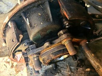 Predam zadne obaly reduktorov tatra 805