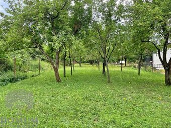 1413m2 rekreačný / stavebný pozemok v Novom Meste n/V