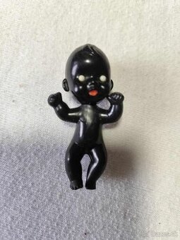 retro malá panenka černoško