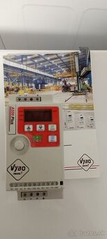 Frekvenčný menič 1000W A550+ Vybo