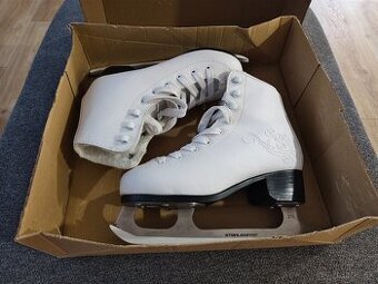 Dievčenské korčule veľkosť 34