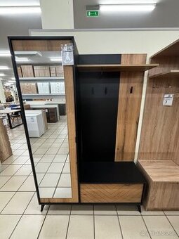 Predám nábytok do predsiene