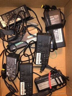 Adaptery  LENOVO s hranatou obdlžnikovou koncovkou za10