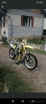 Suzuki rmz 250