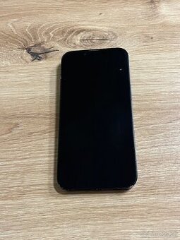Predám Apple IPhone 14 128GB Black Známky Opotrebovania