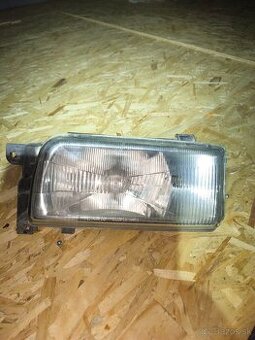 Predne svetlo Nissan Terrano Ford maverick