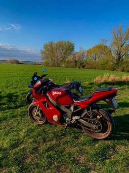 Yamaha FZR 600 na A2