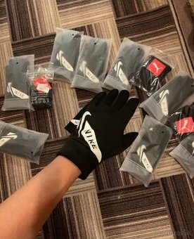 Rukavice Nike, na goretexe