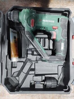 AKU kladivo vŕtacie